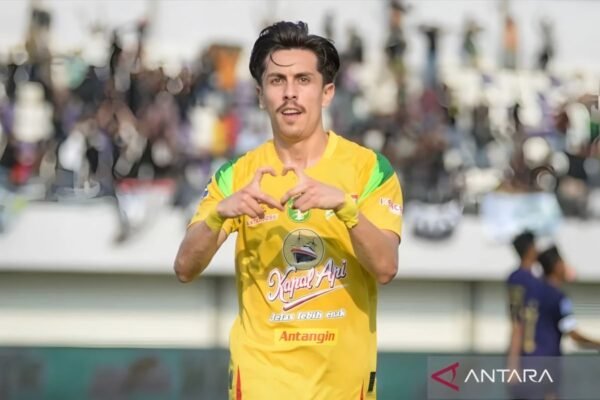 Persebaya Menanti Putusan Komite Disiplin Terkait Sanksi Rivera